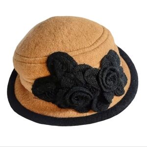 VINTAGE Wool floral bucket hat